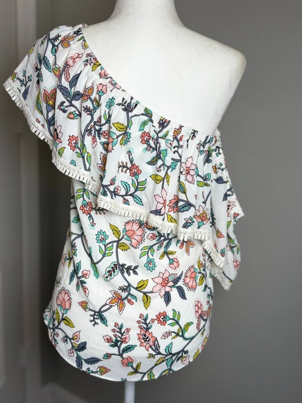 Atina Cristina Floral One Shoulder Ruffle NWT Size XS - Picture 2 of 3